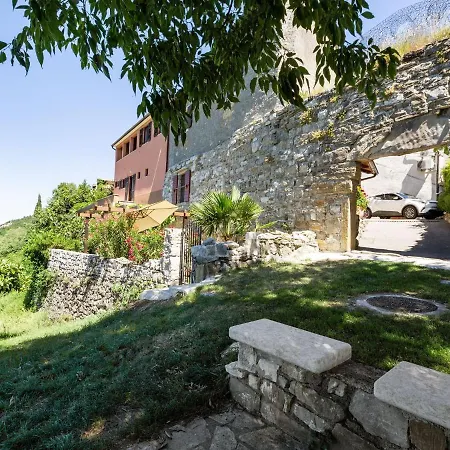 Traditional Holiday In Roc With Garden * Buzet